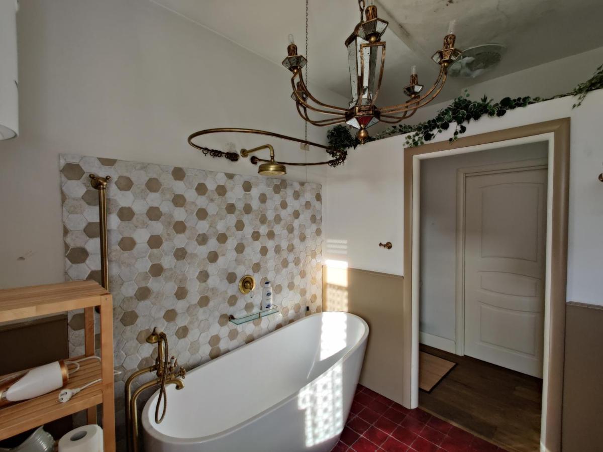 Elegante Trilocale A Milano Apartment Exterior photo